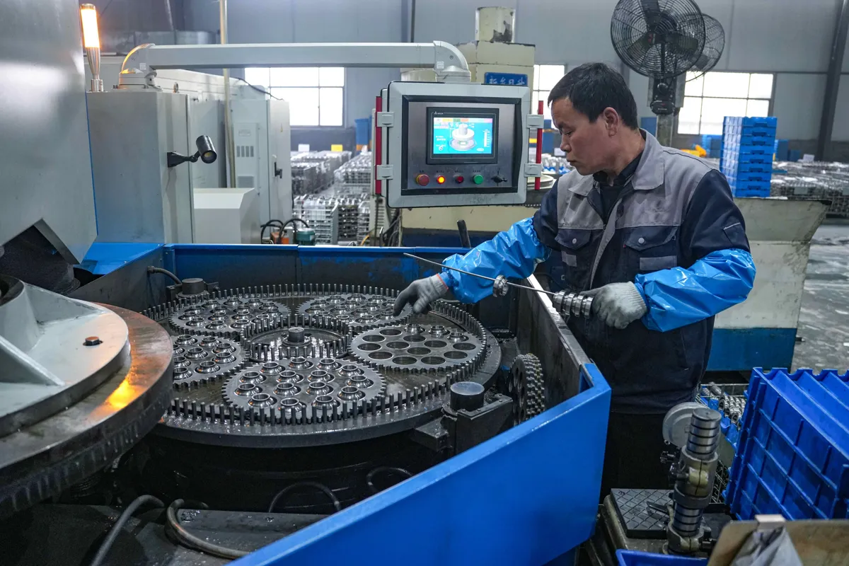 Bearing assembly workstation